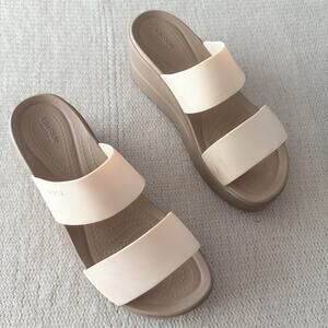 Crocs Cream + Tan Two Strap Brooklyn Mid Wedge Sandal Size 7 Beachy Summer